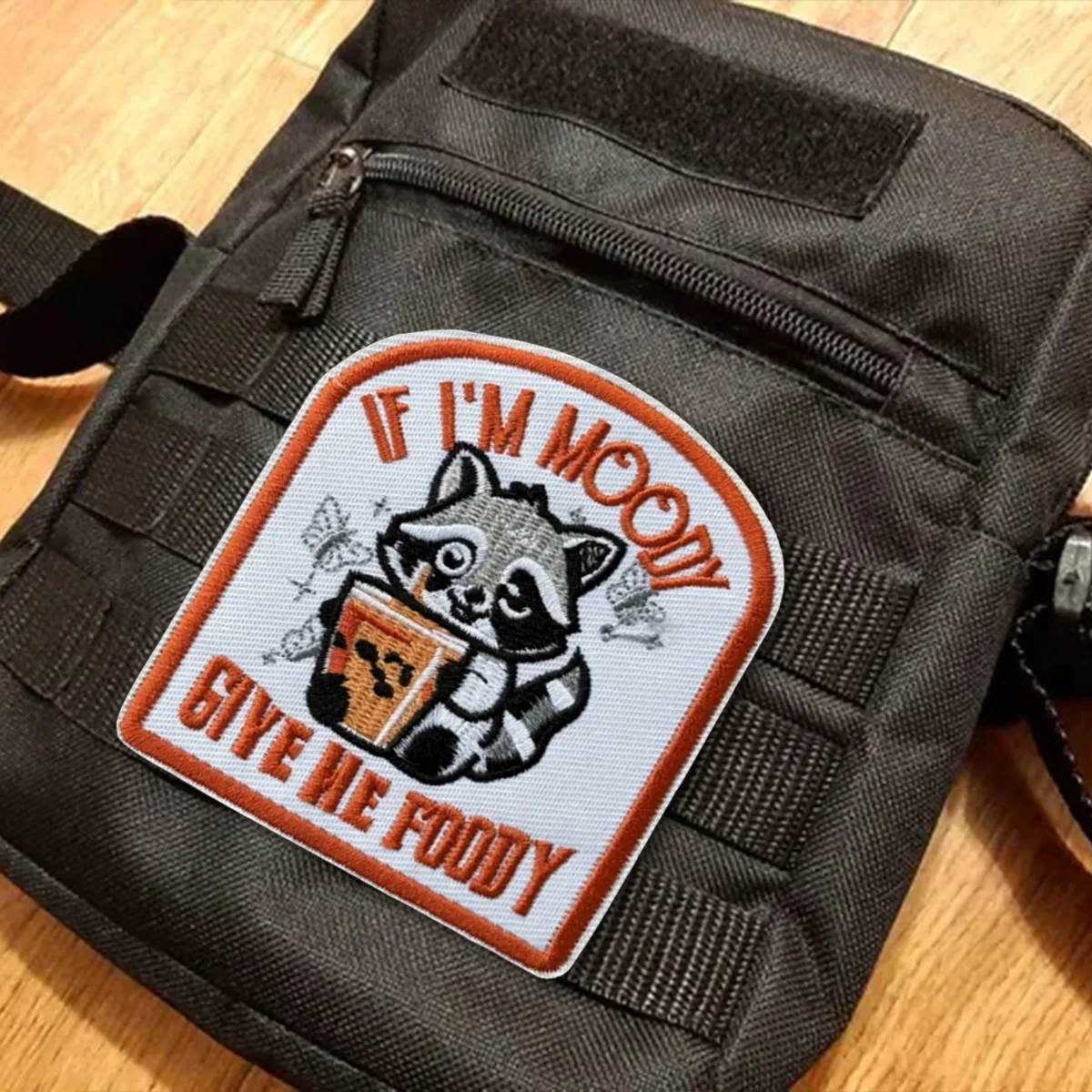 Parche táctico Give Me Foody Raccoon, parches bordados con gancho y bucle divertidos, insignia de moral, brazalete del ejército militar, pegatinas para mochila - imagen 4