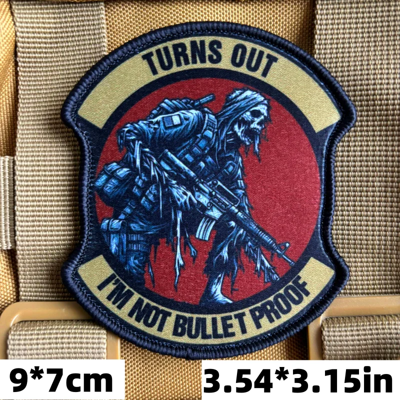 Parche táctico de calavera de zombis "I'm Not Bullet Proof", brazalete de Rifleman, insignia de moral, gancho de impresión y bucle, pegatina para mochila militar - imagen 2