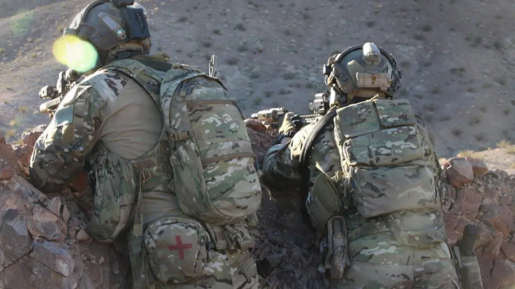 Juego de kit de sujeción para casco (excluye casco) - imagen 5