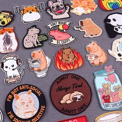 Parche bordado lindo Animal capibara parches para planchar para ropa DIY insignia de dibujos animados ropa parches termoadhesivos en la mochila