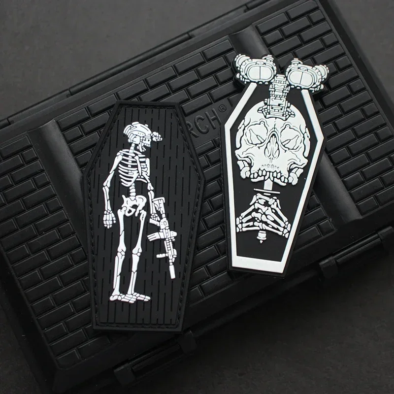 Emblema luminoso de calavera Projektmonark, insignia de Moral de PVC transparente, banda para el brazo con gancho y bucle, parches tácticos, pegatina para casco - imagen 2