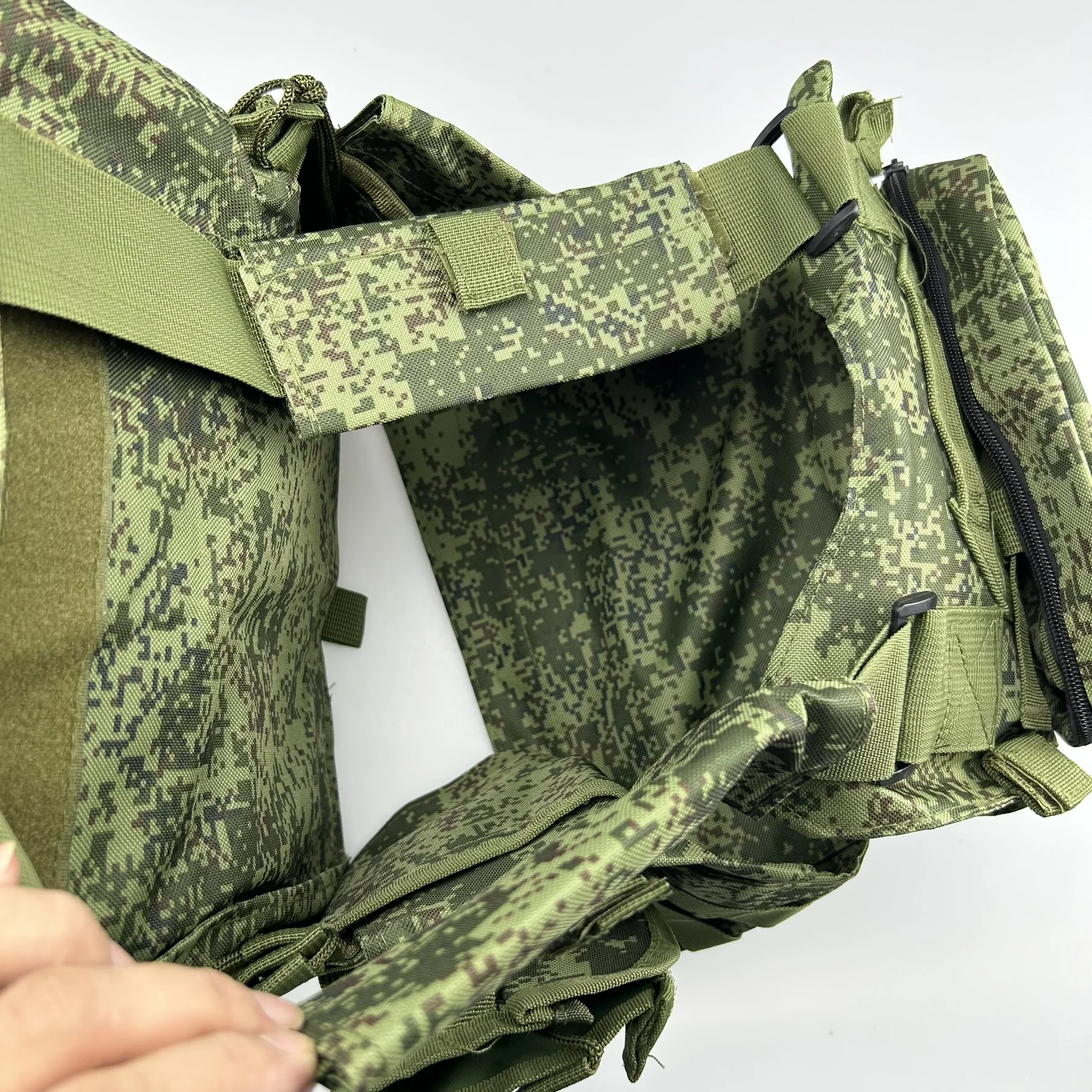 Chaleco táctico EMR ligero 6094: portador de armadura transpirable multiusos para airsoft y uso en exteriores - imagen 3