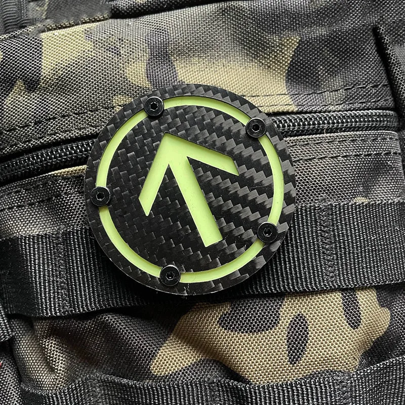 Parche redondo de punta de flecha de fibra de carbono luminosa, insignia táctica, mochila para exteriores Noctiluca, bricolaje para decoración de ropa