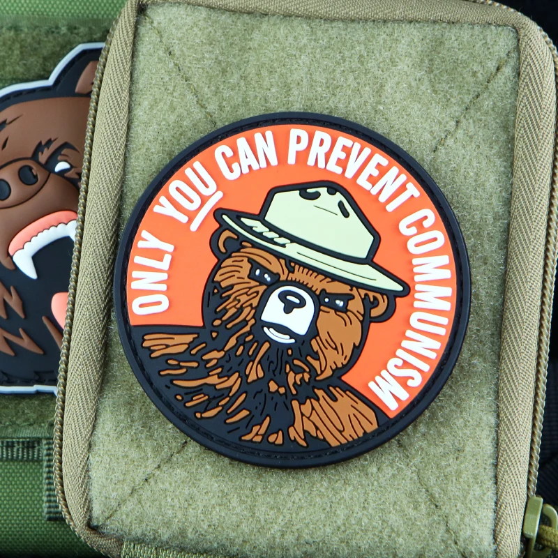 Parches personalizados de oso marrón feroz, insignia de moral de PVC, brazalete creativo de dibujos animados, mochila táctica, pegatina de gancho y bucle - imagen 2