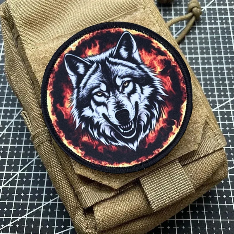 Parche táctico de lobo feroz, parches de gancho y bucle, brazalete, insignia de moral militar, mochila Chevron, pegatinas para chaleco - imagen 3