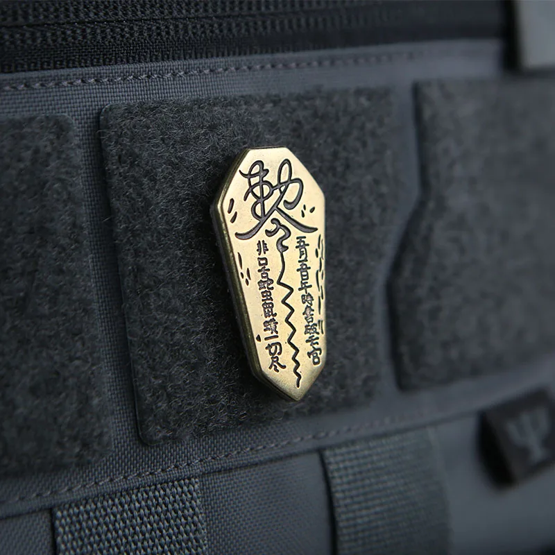 Gossip Geomancy Spells Parche de metal táctico Mini insignias para ropa Chaleco Mochila Decoración DIY con gancho Tai Chi Gossip - imagen 5