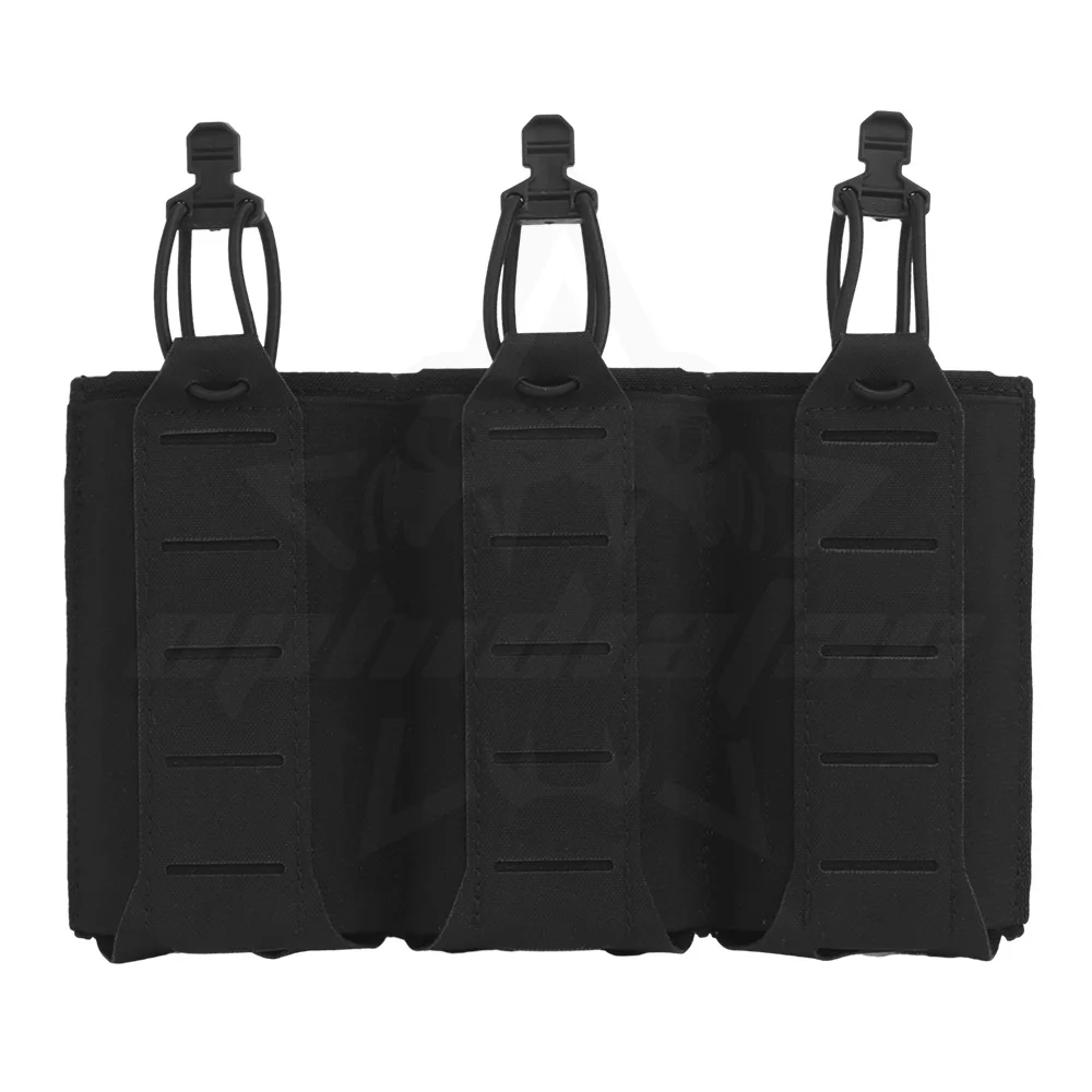 Un estuche negro con tres correas