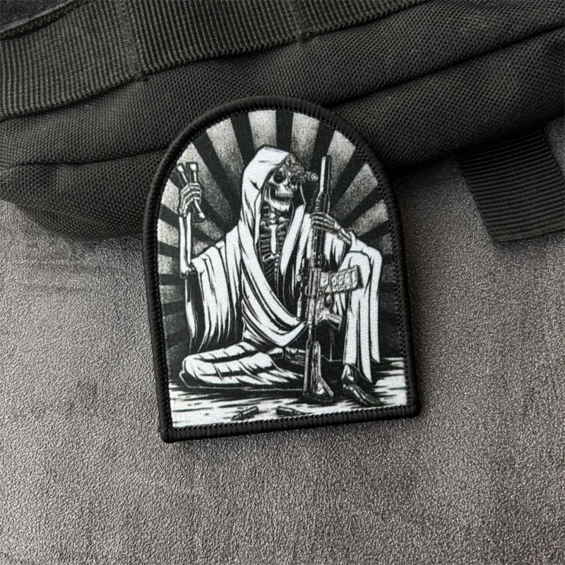 Parche táctico militar con estampado de soldado y velcro - imagen 5