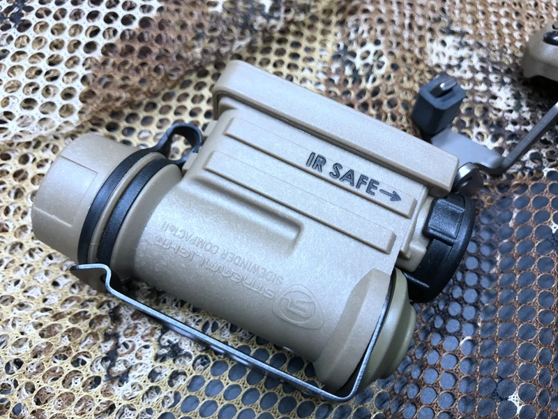 Luz táctica para casco al aire libre II, faro compacto, lámpara de señal de giro de 180 grados con COLGADOR PARA casco - imagen 5