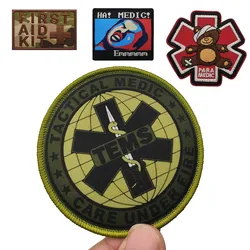 MEDIC TEMS Kit de primeros auxilios táctico con parches MOLLE