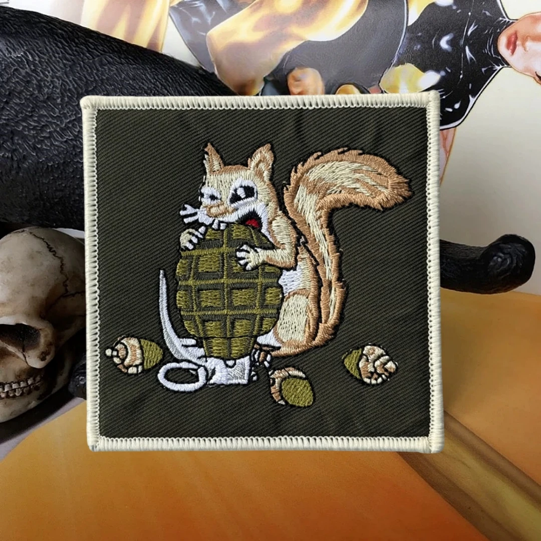 "¡Save tus nueces y dobles!" Parche militar para mochila, insignia de moral táctica, brazalete, pegatinas de gancho y bucle bordadas - imagen 5