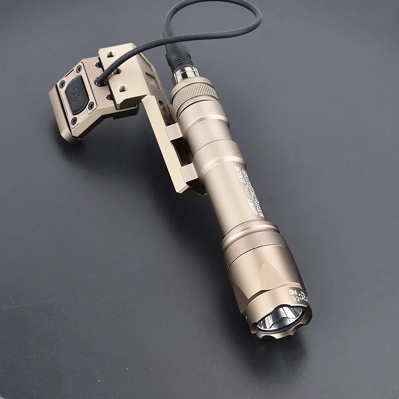 CS luz de exploración táctica montada en el lado Surefir M300 M600 linterna con interruptor de botón de botón de ratón izquierda/derecha con Base de Metal de caza - imagen 2