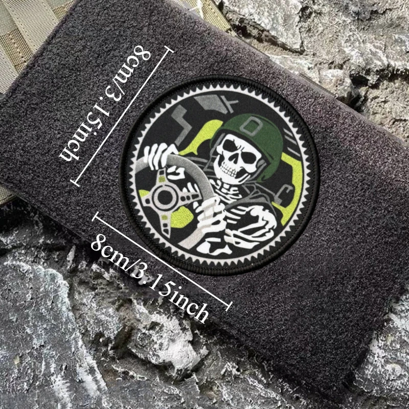 Parche de "conducción de casco", insignia de moral táctica, impresión de gancho y bucle, mochila, accesorios de decoración de ropa, pegatinas, brazalete - imagen 4