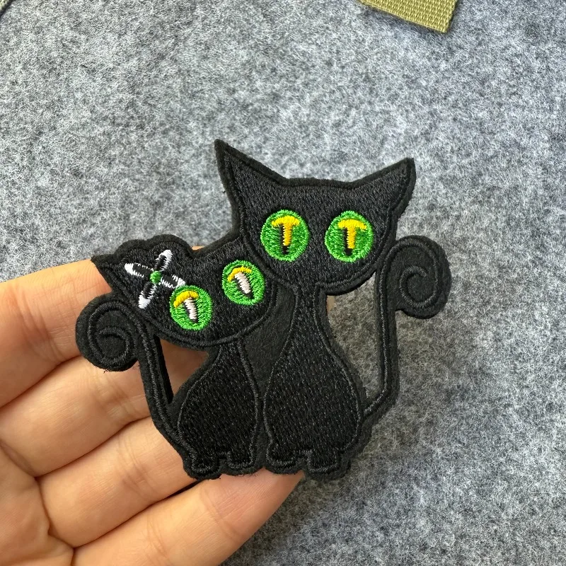 Parche bordado de dos gatos negros, insignia de moral táctica, parche militar con gancho y bucle para mochilas, chaquetas y ropa - imagen 2
