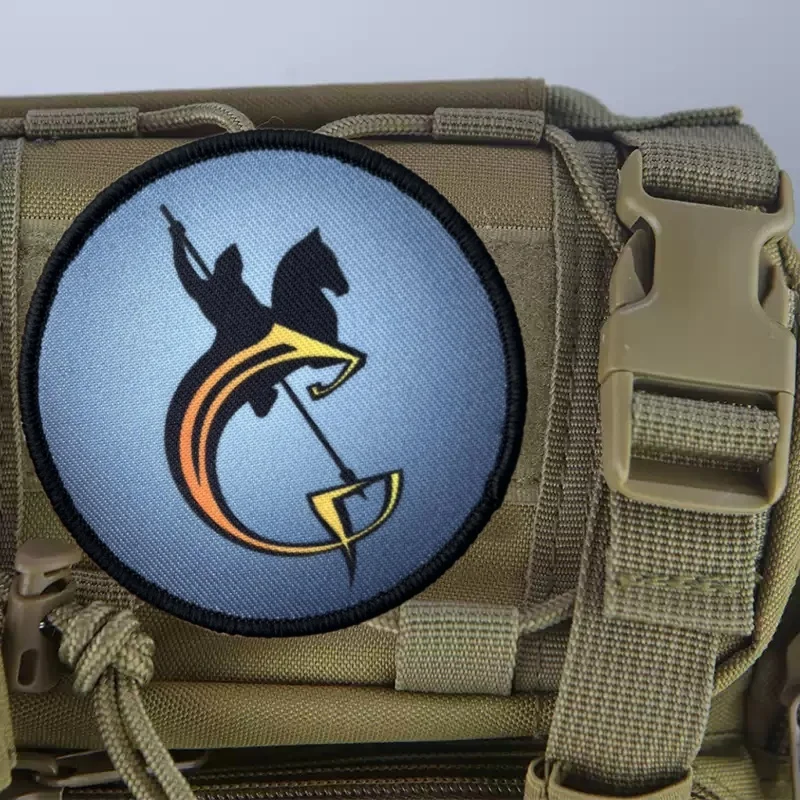 Parche táctico San Jorge y dragón con gancho para uniforme - imagen 5