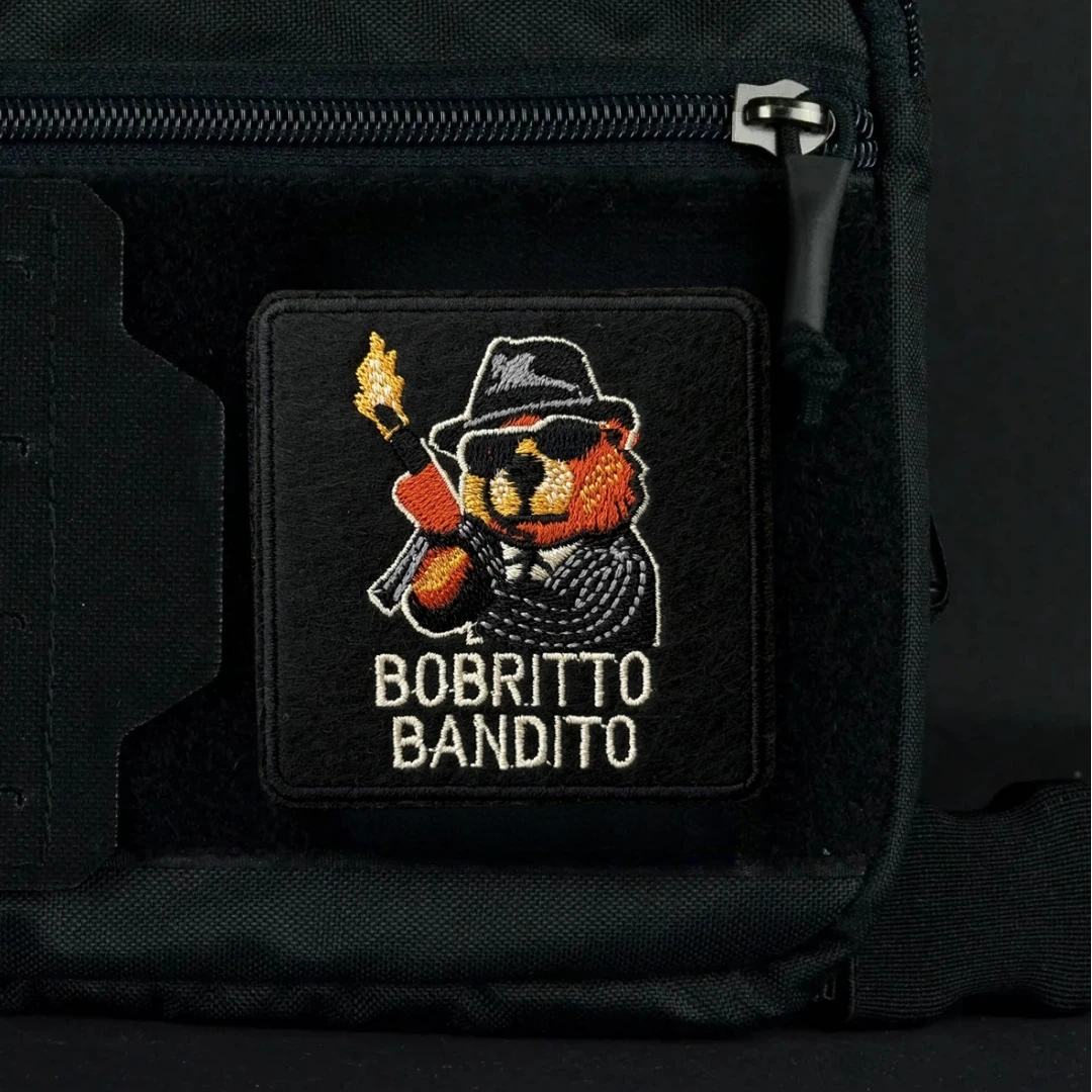 El oso usando gafas, parches tácticos de moral para ropa, parche bordado de gancho y bucle, pegatina para mochila militar