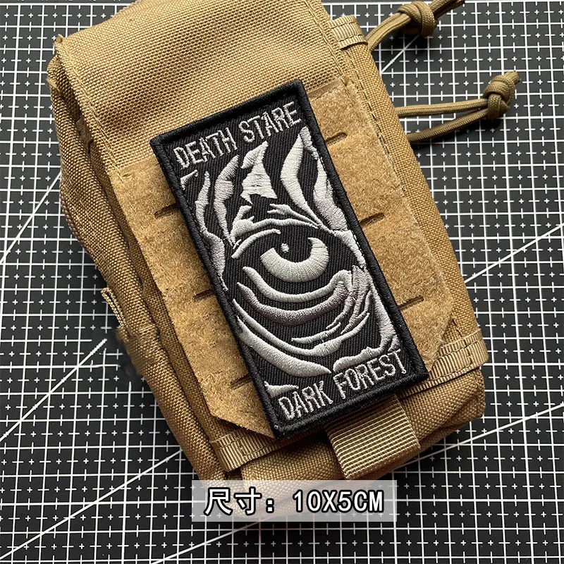Parches bordados de tigre del bosque oscuro de la muerte, amuleto del zodiaco largo del año natal, insignias con emblema táctico para decoración de ropa - imagen 5