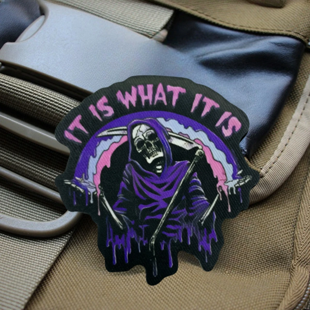 Parche táctico Skull Reaper Spooky Halloween Es lo que es la insignia de moral brazalete militar parches de gancho y bucle impresos mochila - imagen 2