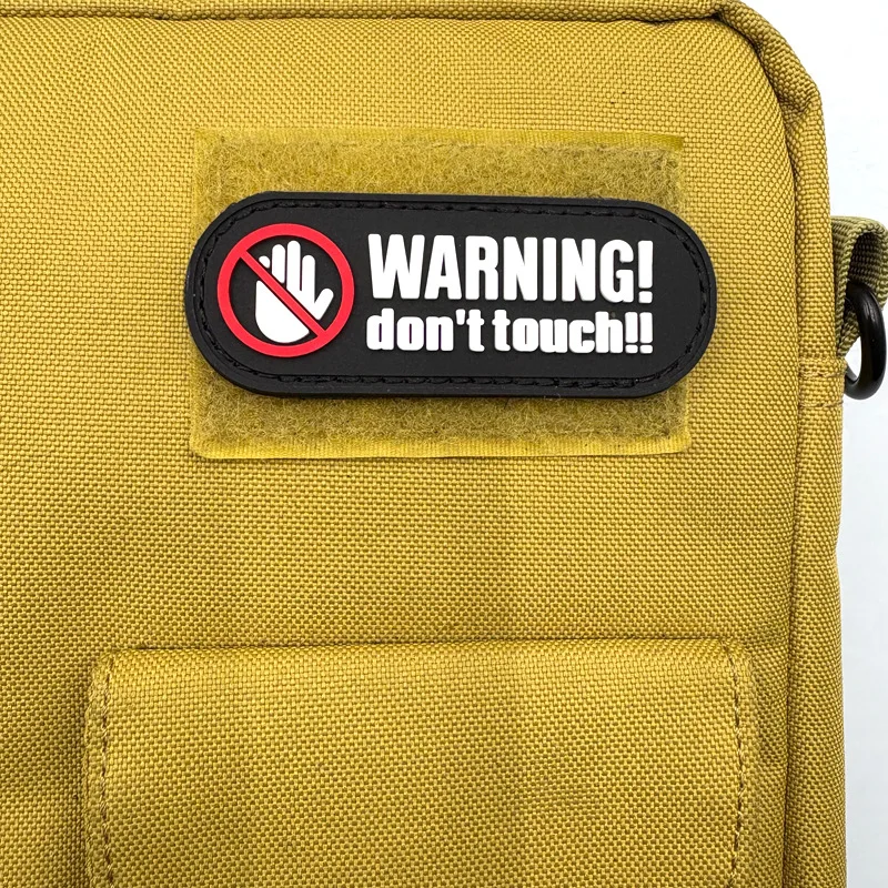¡AVERTENCIA! Don't Touch Parche de goma suave de PVC con gancho y bucle para brazalete, insignia de moral, parches para mochila - imagen 2