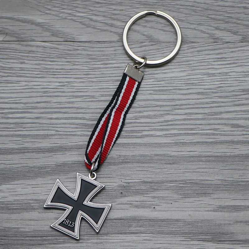Réplica de la cruz de hierro de prusia y llavero con medalla de Merit Marx negra y azul - Colgante cultural histórico vintage - imagen 4