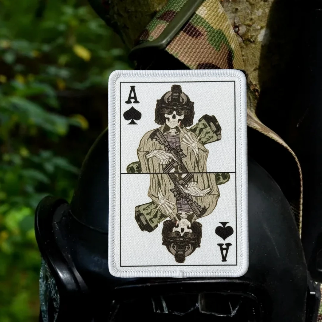 Parche táctico de moral de la tarjeta de operador Ace, brazalete del ejército militar, parches de gancho y bucle impresos con calavera para ropa, pegatina para mochila - imagen 5