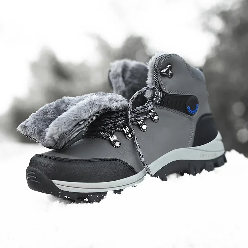 Botas de invierno para hombre con piel cálida nieve antideslizante zapatos informales de trabajo para hombre zapatillas de deporte de cuero impermeables botines altos de talla grande 46 - imagen 4