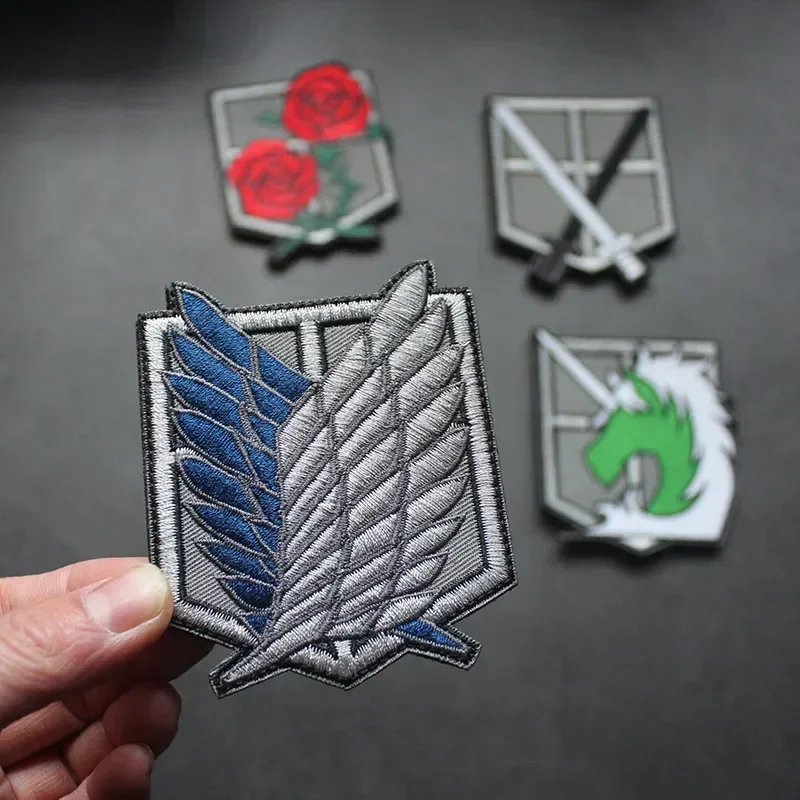 Parches de ataque a los Titanes, calcomanía táctica militar de Anime Wings of Liberty, insignia de moral japonesa, mochila, pegatina de gancho y bucle bordada - imagen 3