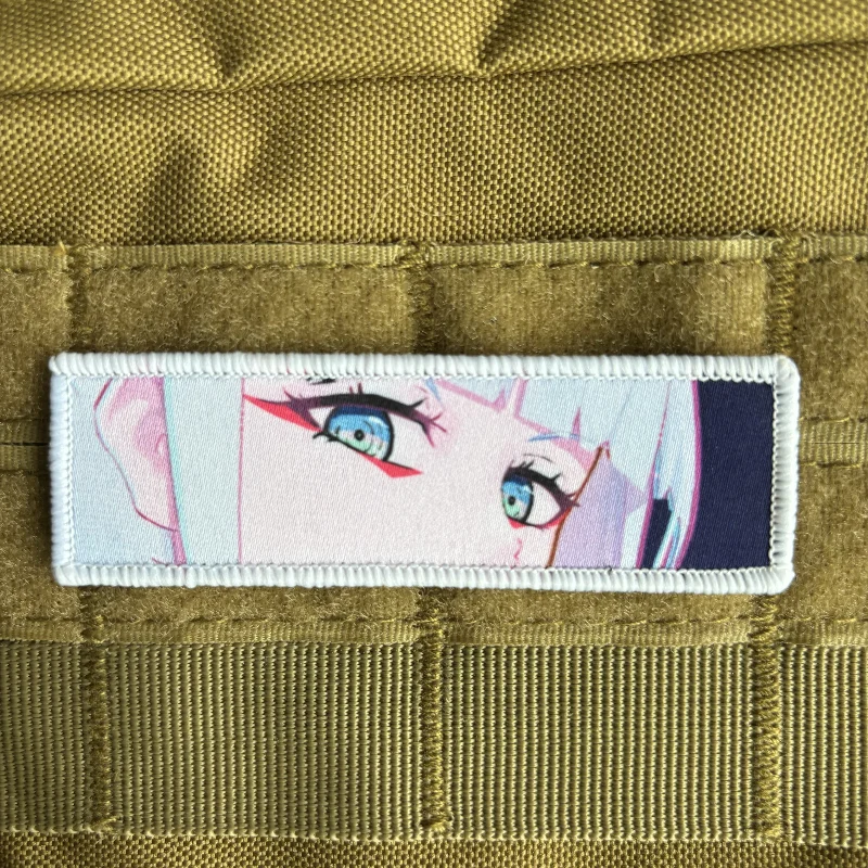 Insignia de moral de Lucy Eyes Gaze, personaje del juego de chica Punk, parche de Anime con estampado de gancho y bucle, pegatina para mochila militar táctica - imagen 3