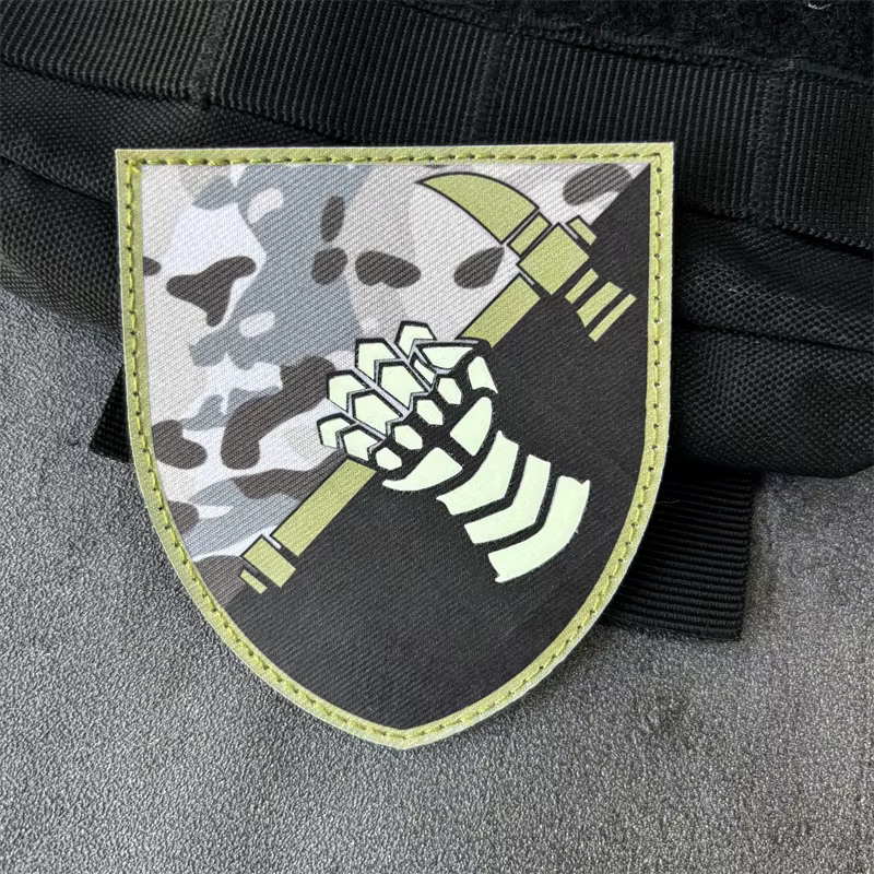 Parche táctico noctilucente – Insignia fosforescente con gancho para uniforme - imagen 2