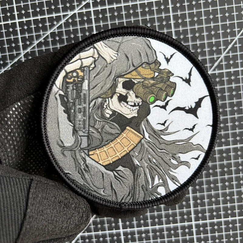 Parche del ejército de soldado de calavera de murciélago, gancho y bucle, insignia de moral de artilugista oscuro, parches tácticos militares, brazalete, pegatina para mochila - imagen 4