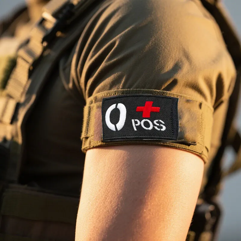 Parches de gancho y bucle bordados tipo sangre AB + camuflaje, parche a rayas, bolsa para exteriores Diy, brazalete táctico, insignia de moral - imagen 5