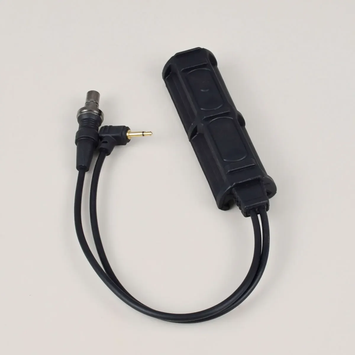 Interruptor táctico PEQ 15 remoto Dual, 2 enchufes, interruptor de almohadilla de presión para PEQ M3X DBAL M300 M600, botón de linterna Airsoft para caza - imagen 4