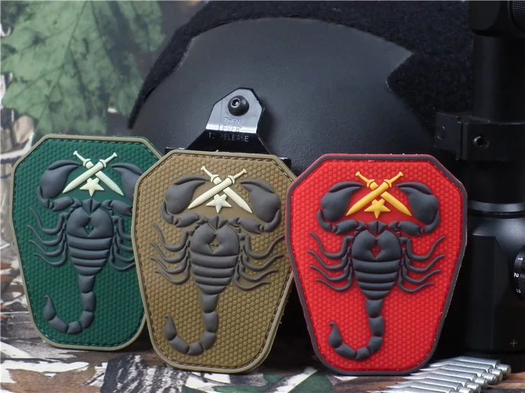 Tres parches de langosta de colores diferentes