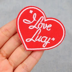 Parche bordado termoadhesivo corazón rojo – Amor para planchar o coser