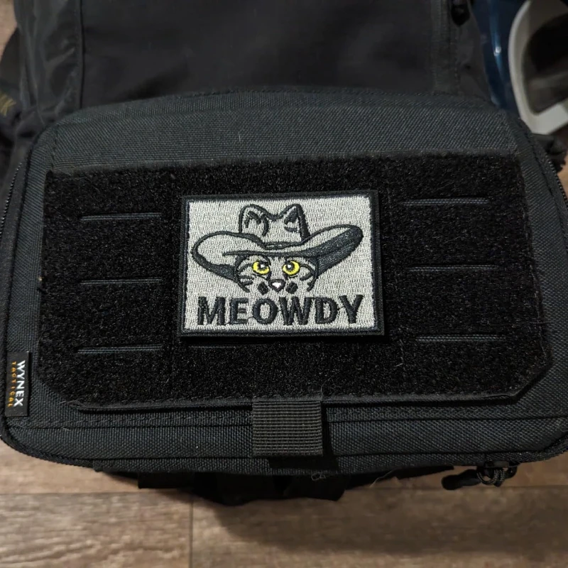 Parche bordado velcro Meowdy Cats – Táctico para mochila o chaleco - imagen 4