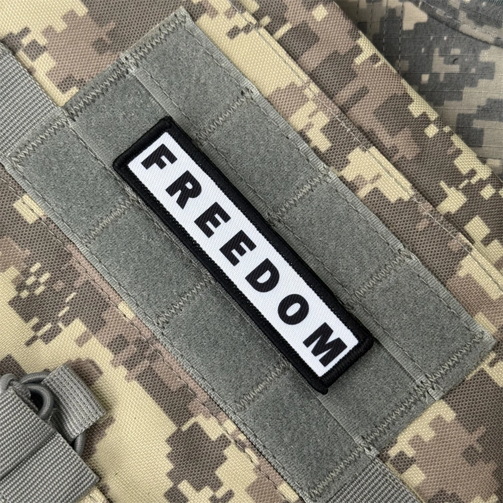 Parche táctico de moral libertad, brazalete del ejército militar, parches de gancho y bucle impresos de EE. UU. para ropa, pegatina para mochila - imagen 2