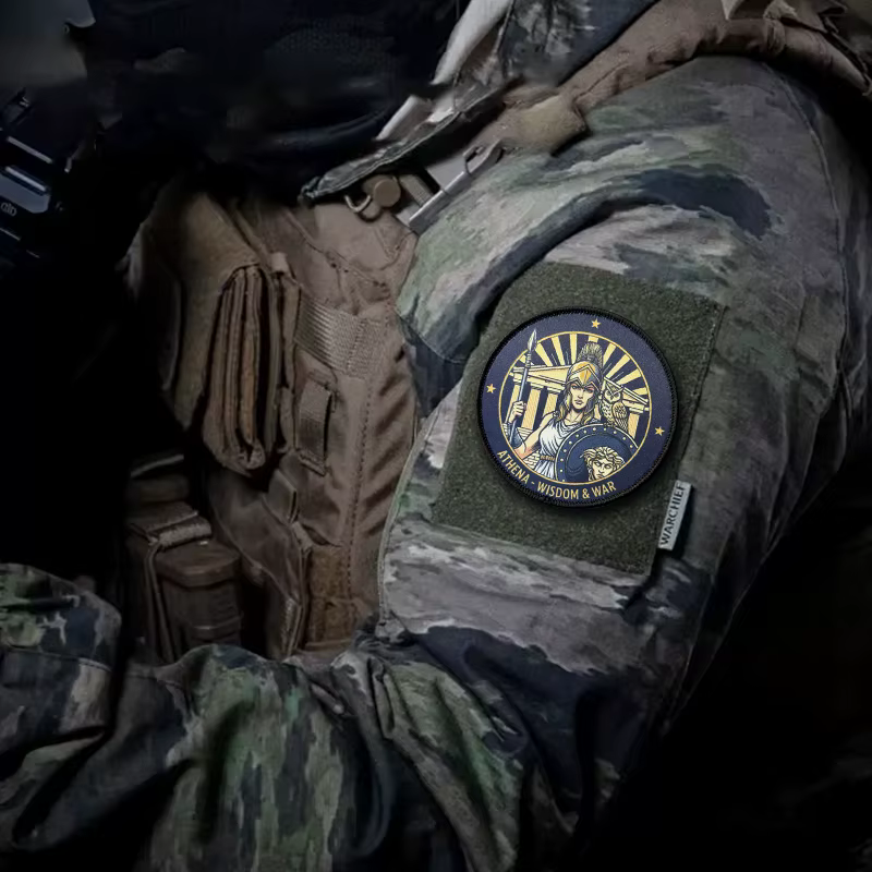 THENA Parche táctico militar escudo de medusa con gancho y bucle - imagen 5