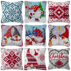 Kit alfombra crochet Navideña bordada – Almohada Smyrna DIY