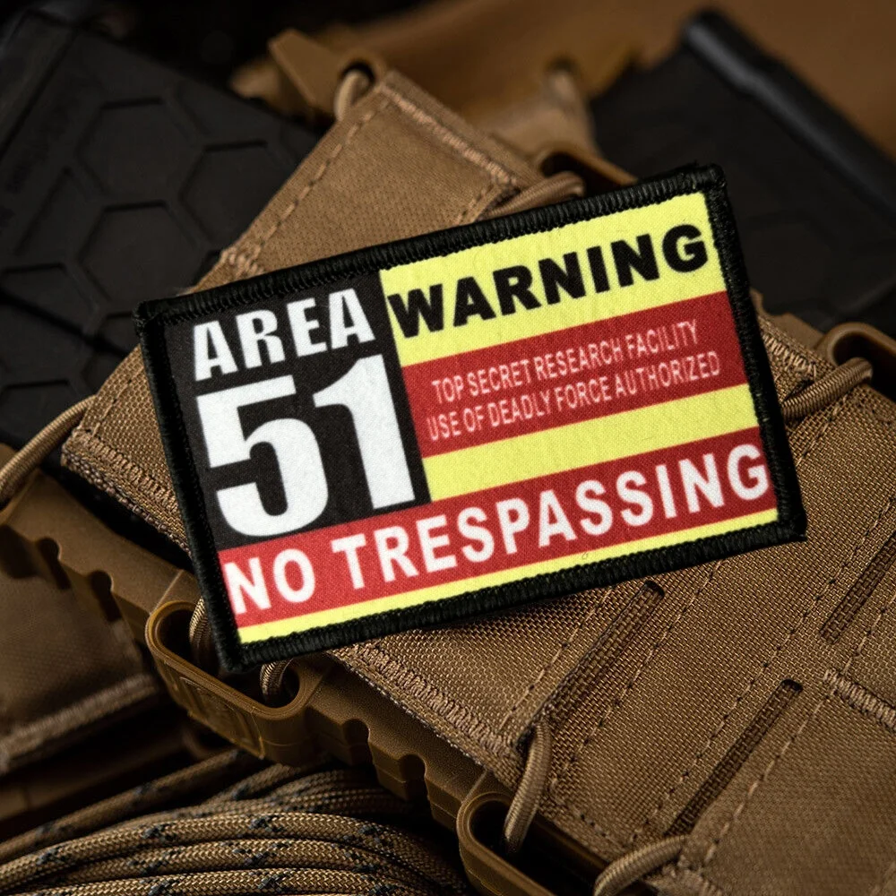 Parche de insignia de moral del Área 51, parche táctico divertido con gancho y bucle, brazalete estampado militar de EE. UU., pegatinas para ropa y mochila - imagen 5