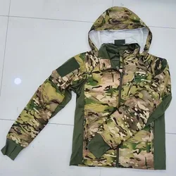 Chaqueta softshell táctica ultraligera con capucha – Camuflaje militar
