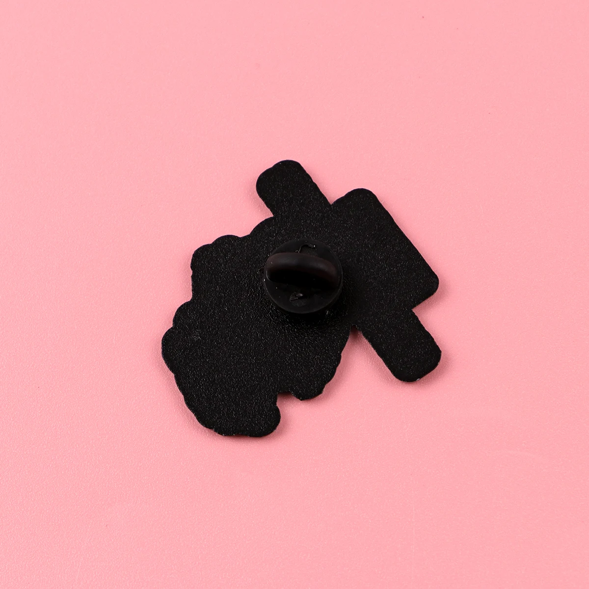 Pin de esmalte chica dibujos animados – Broche para amantes de perros - imagen 4
