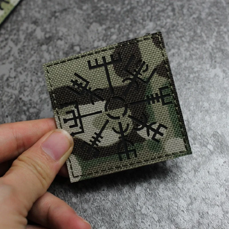 CP Camo uflage IR insignia reflectante personalidad guía dirección brazalete moral gancho y bucle mochila parches para ropa - imagen 4