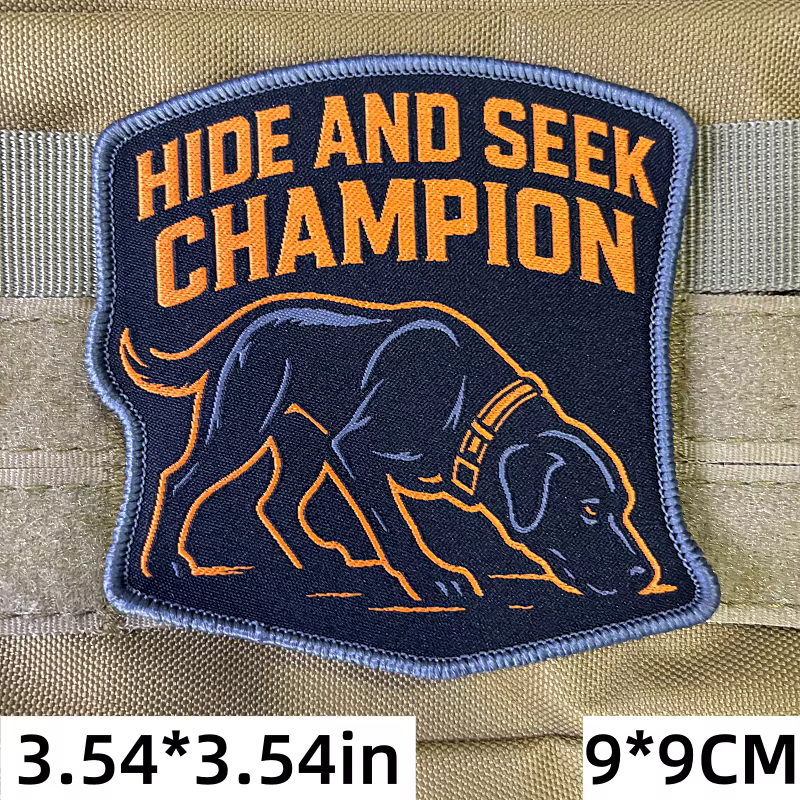 Parche táctico bordado perro caza escondite – Insignia moral velcro - imagen 2