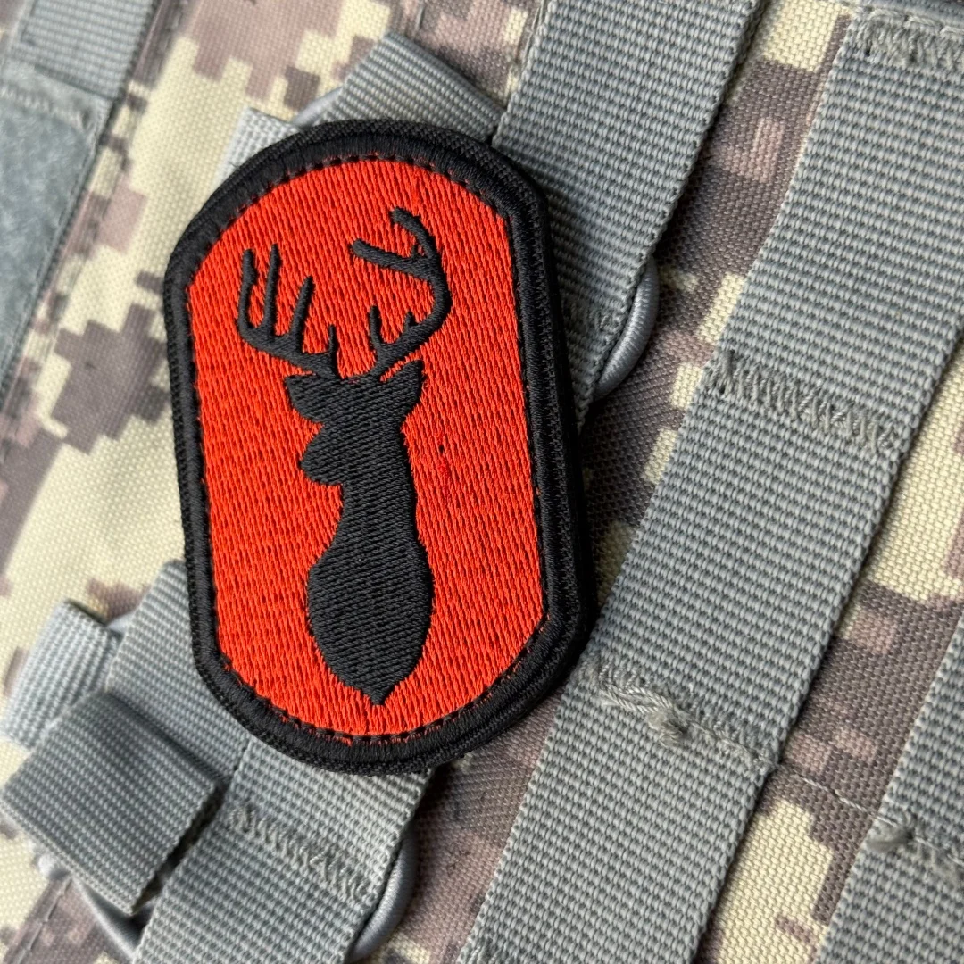 Parche de pistola de caza naranja de cazador de ciervos, moral táctica, apliques militares personalizados, gancho bordado y bucle, pegatina para mochila de ropa - imagen 5