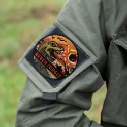 Parche táctico dinosaurio – Brazalete MOLLE con velcro