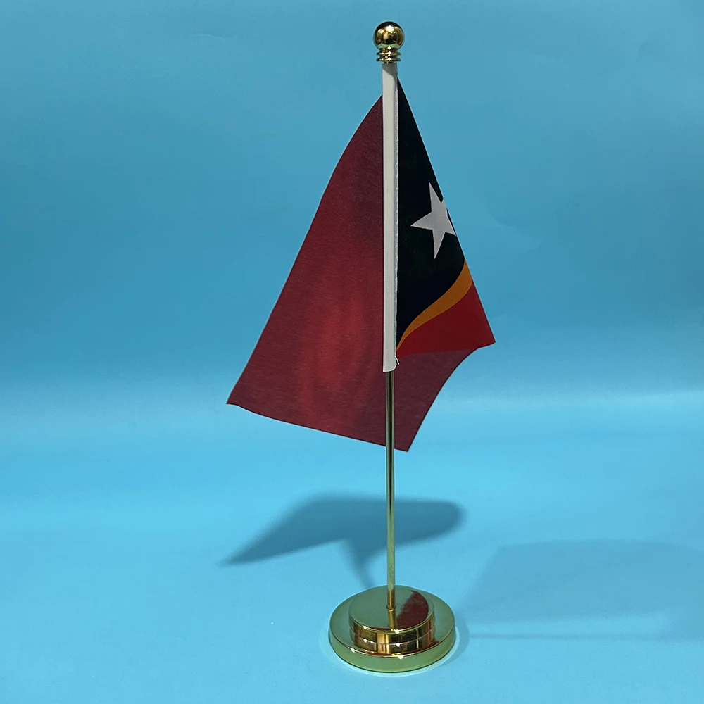 BANDERA SKY escritorio de oficina pequeña bandera de Timor-Leste bandera 14x21cm poliéster East Timor bandera nacional adornos de escritorio banderas - imagen 3