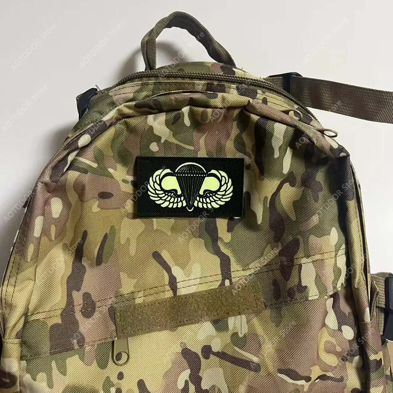 Parche bordado paracaidistas de Francia, EE. UU., Reino Unido, brazalete americano británico, insignia IR reflectante, parches mágicos, insignia de moral táctica - imagen 3