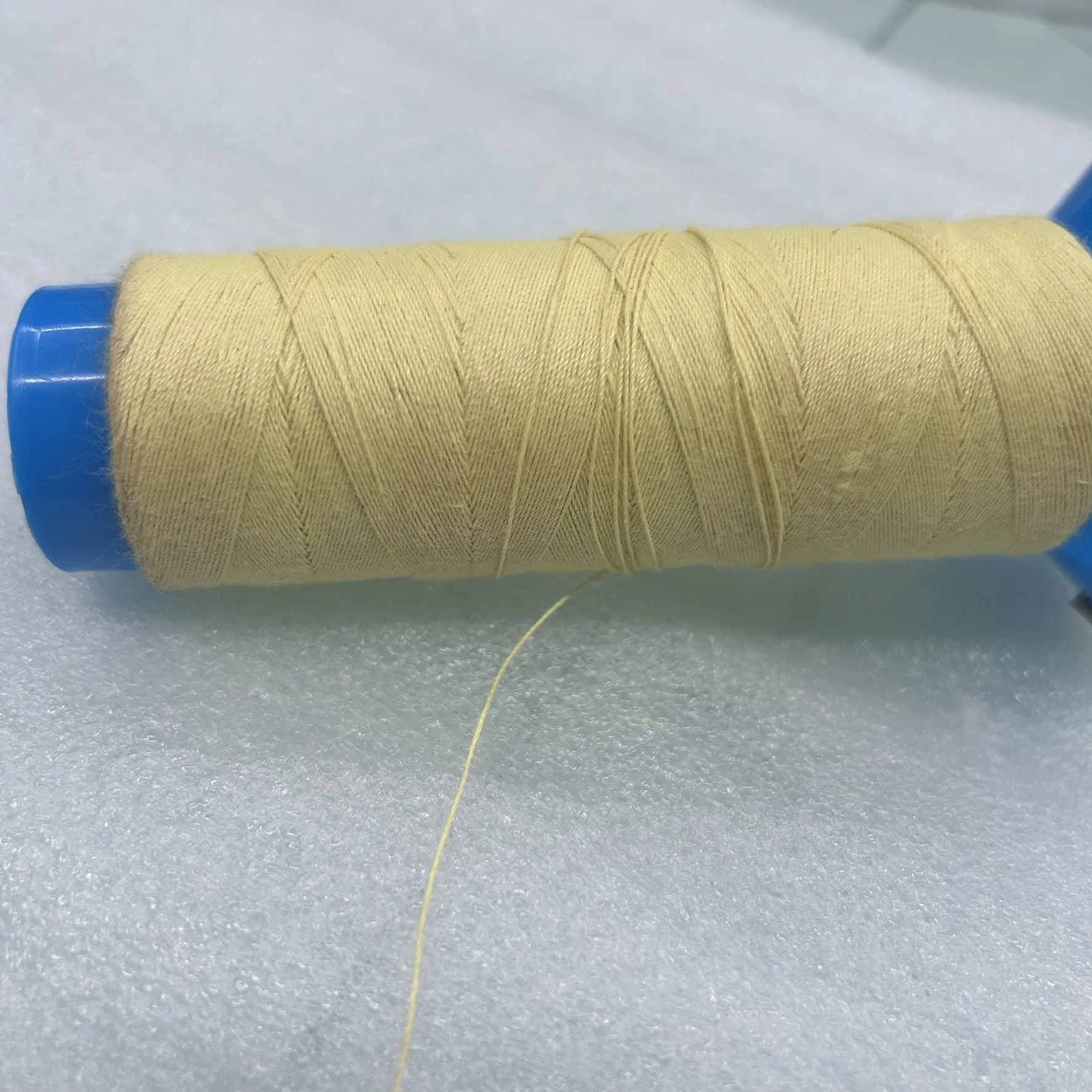 Hilo aramida 20S/3 resistente al calor para coser - imagen 3