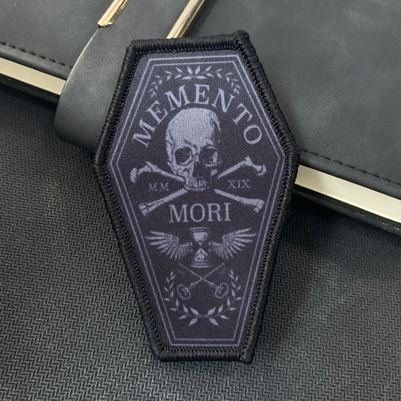 Esqueleto táctico insignia de moral conmemorativa Memento Mori cráneo gancho y bucle brazalete ropa mochila pegatina - imagen 2