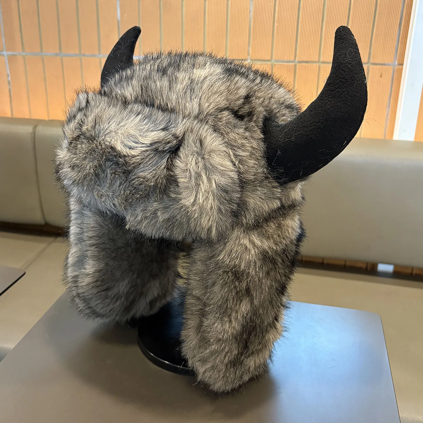 Gorro de felpa de cuerno de vaca: gorro grueso acolchado de invierno con protección para los oídos para calidez y aislamiento contra el frío. - imagen 4